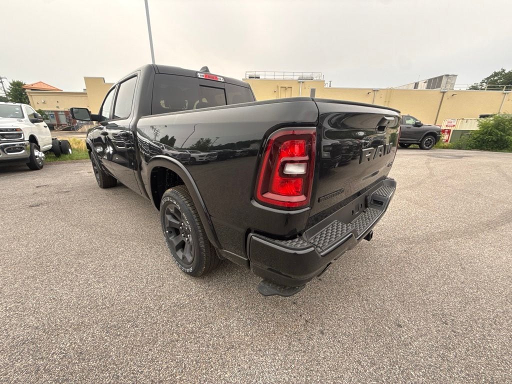 New 2026 Ram 1500 BIG HORN CREW CAB 4X4 5'7 BOX Pickup