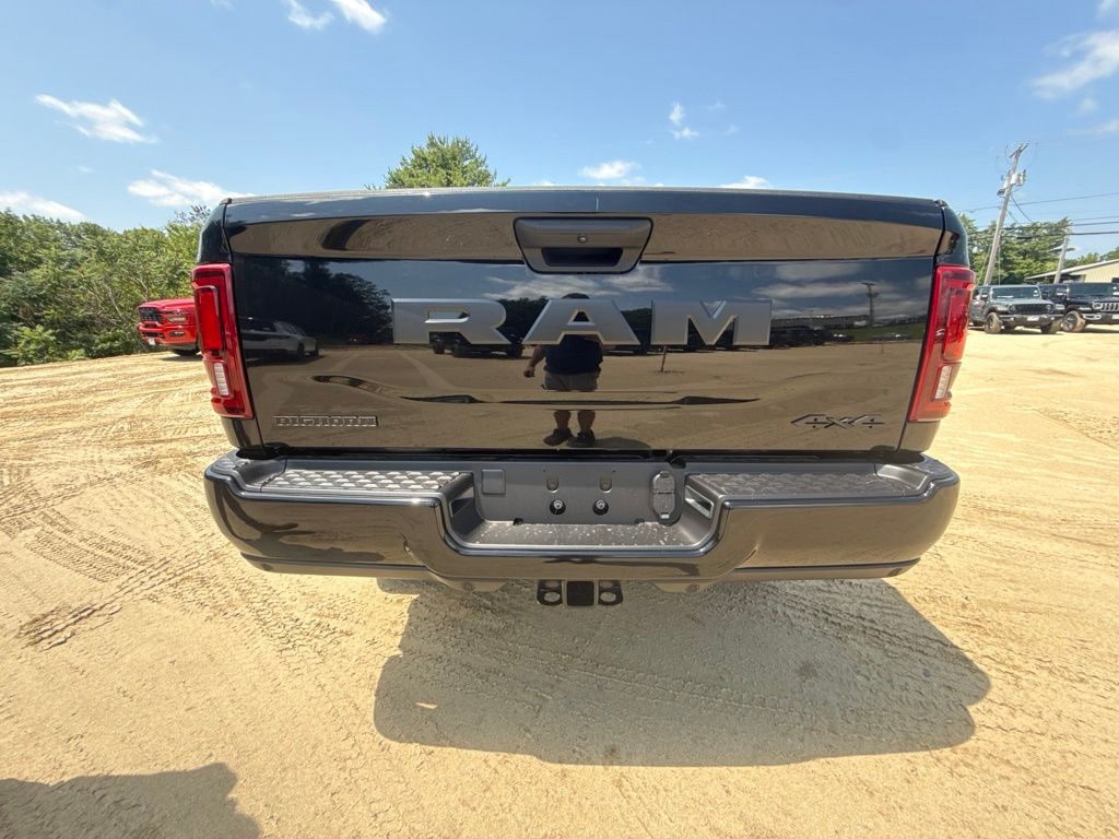 New 2026 Ram 2500 BIG HORN CREW CAB 4X4 6'4 BOX Pickup
