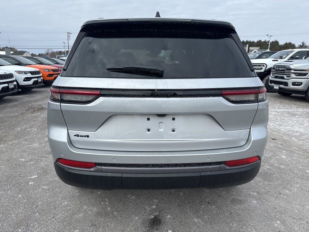 New 2026 Jeep Grand Cherokee LAREDO ALTITUDE 4X4 Sport Utility