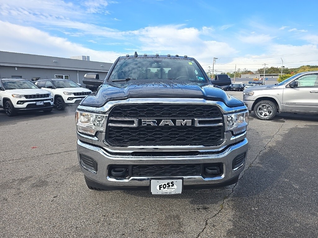 2022 Ram 2500 Tradesman photo 2