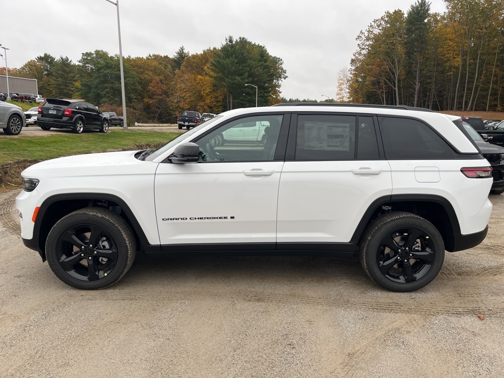 New 2025 Jeep Grand Cherokee ALTITUDE X 4X4 Sport Utility