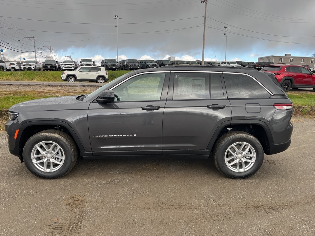 New 2025 Jeep Grand Cherokee LAREDO X 4X4 Sport Utility