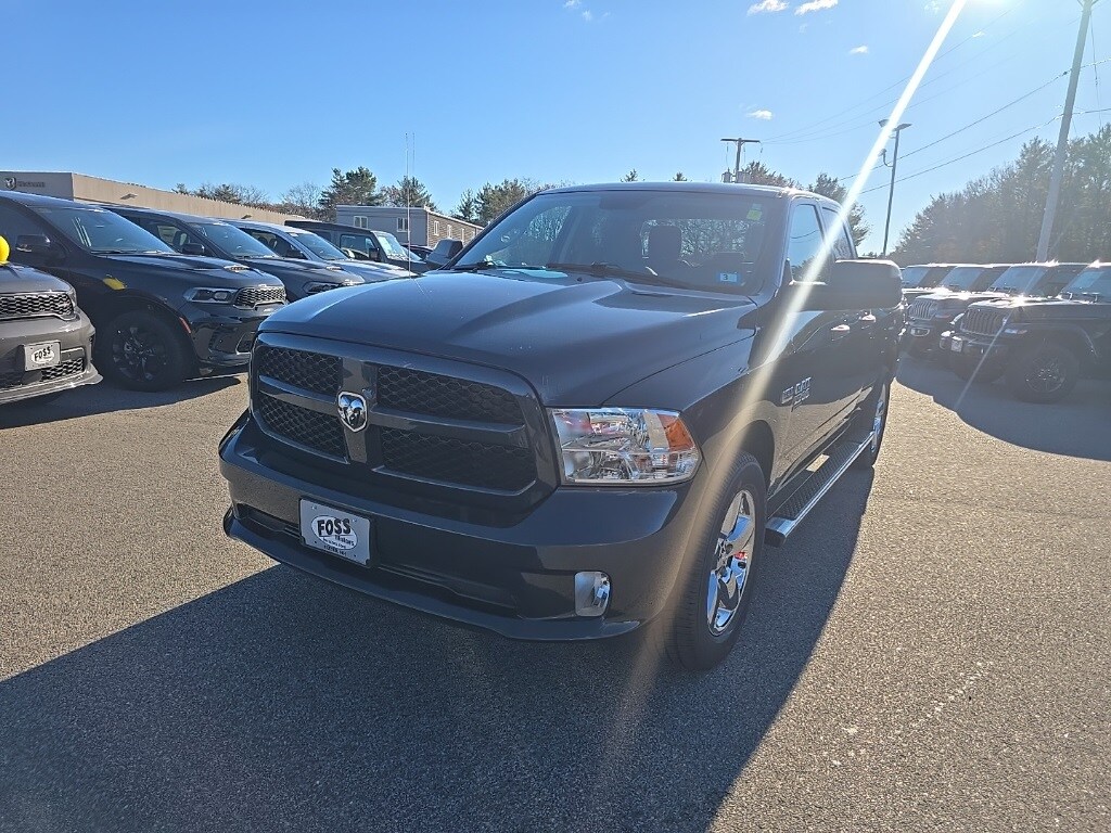 2019 Ram 1500 Classic Express photo 3