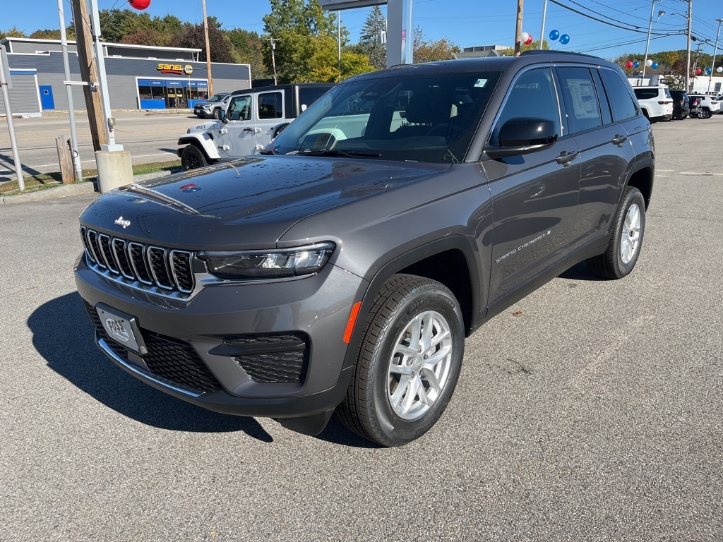 New 2025 Jeep Grand Cherokee LAREDO X 4X4 Sport Utility
