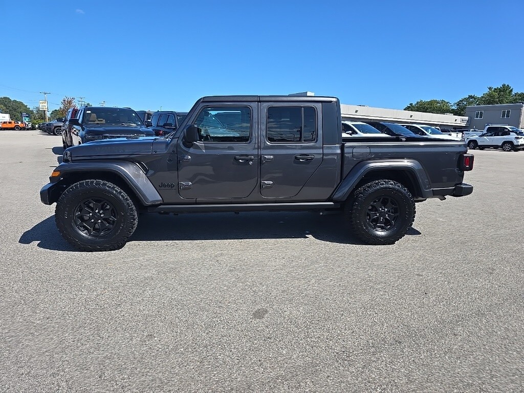 2023 Jeep Gladiator Willys photo 4