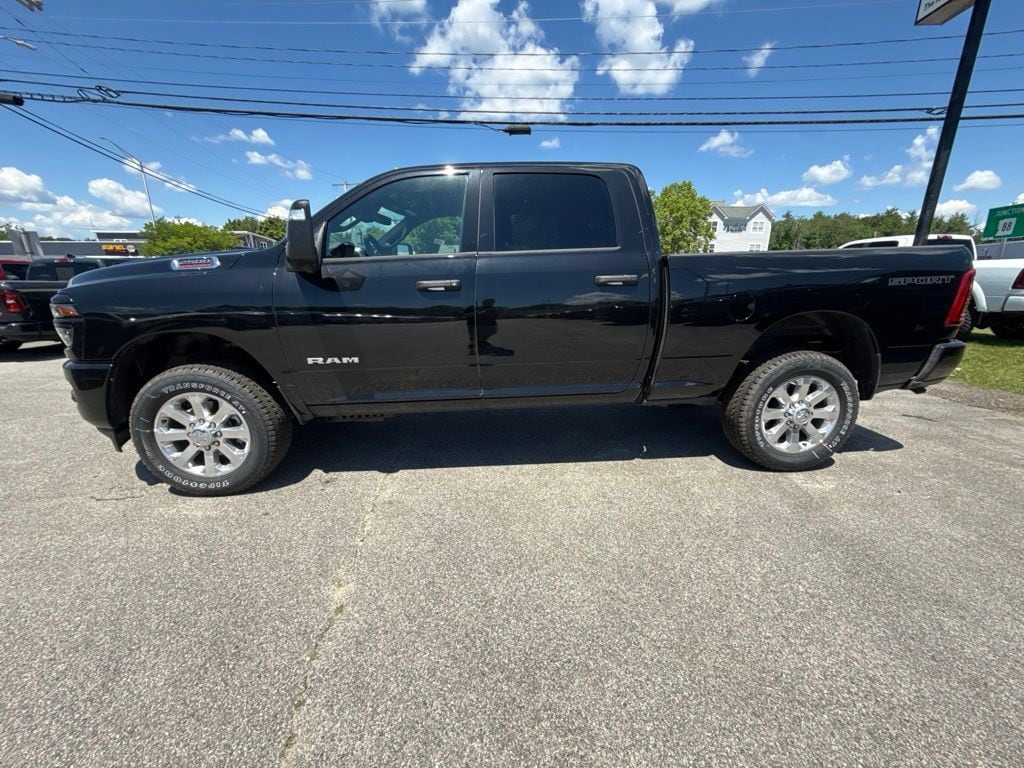New 2026 Ram 2500 BIG HORN CREW CAB 4X4 6'4 BOX Pickup