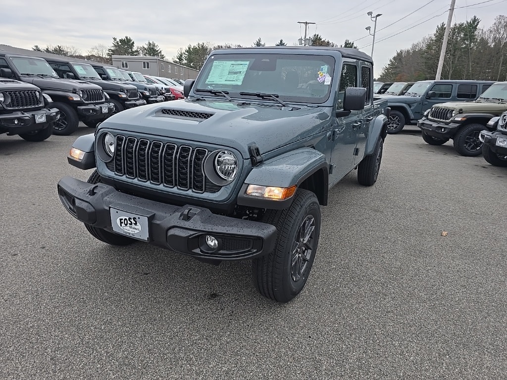 New 2026 Jeep Gladiator SPORT S 4X4 Pickup