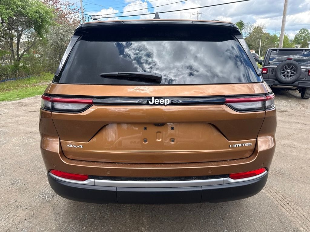 New 2026 Jeep Grand Cherokee LIMITED 4X4 Sport Utility