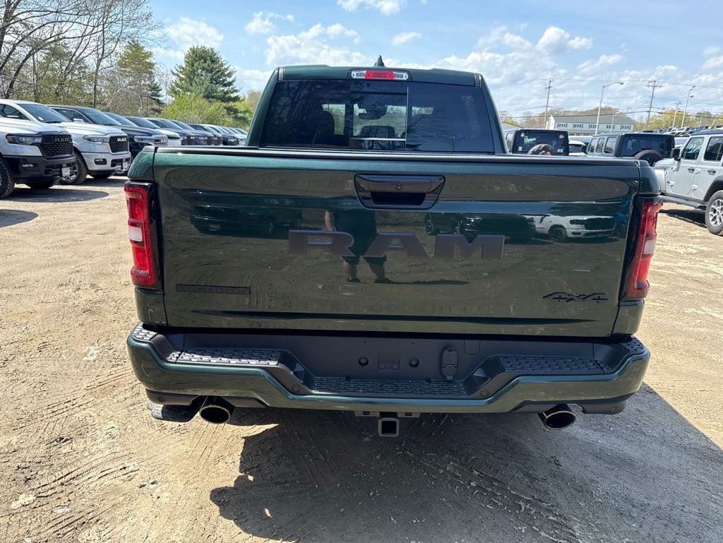 New 2026 Ram 1500 BIG HORN CREW CAB 4X4 5'7 BOX Pickup