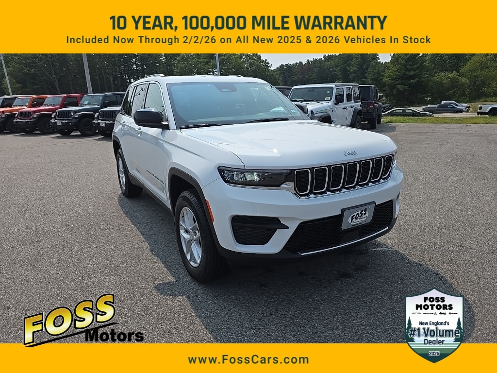 2025 Jeep Grand Cherokee Laredo's photo