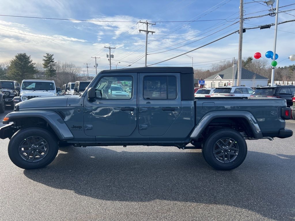 New 2026 Jeep Gladiator SPORT S 4X4 Pickup