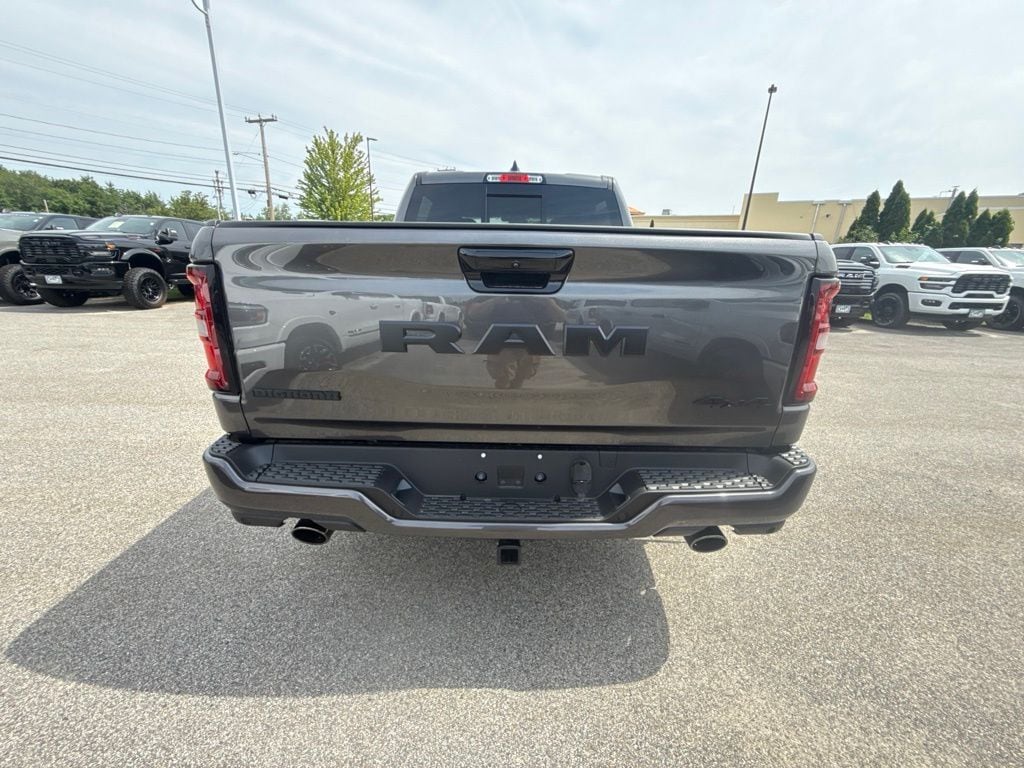 New 2026 Ram 1500 BIG HORN CREW CAB 4X4 5'7 BOX Pickup