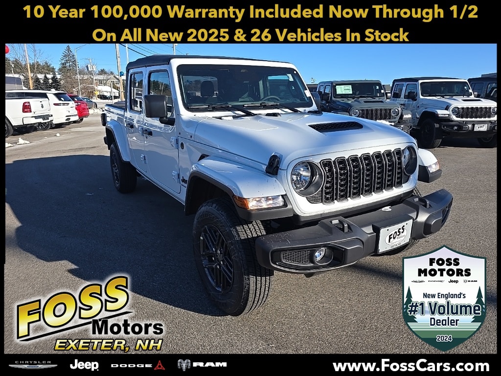 2026 Jeep Gladiator Sport S's photo