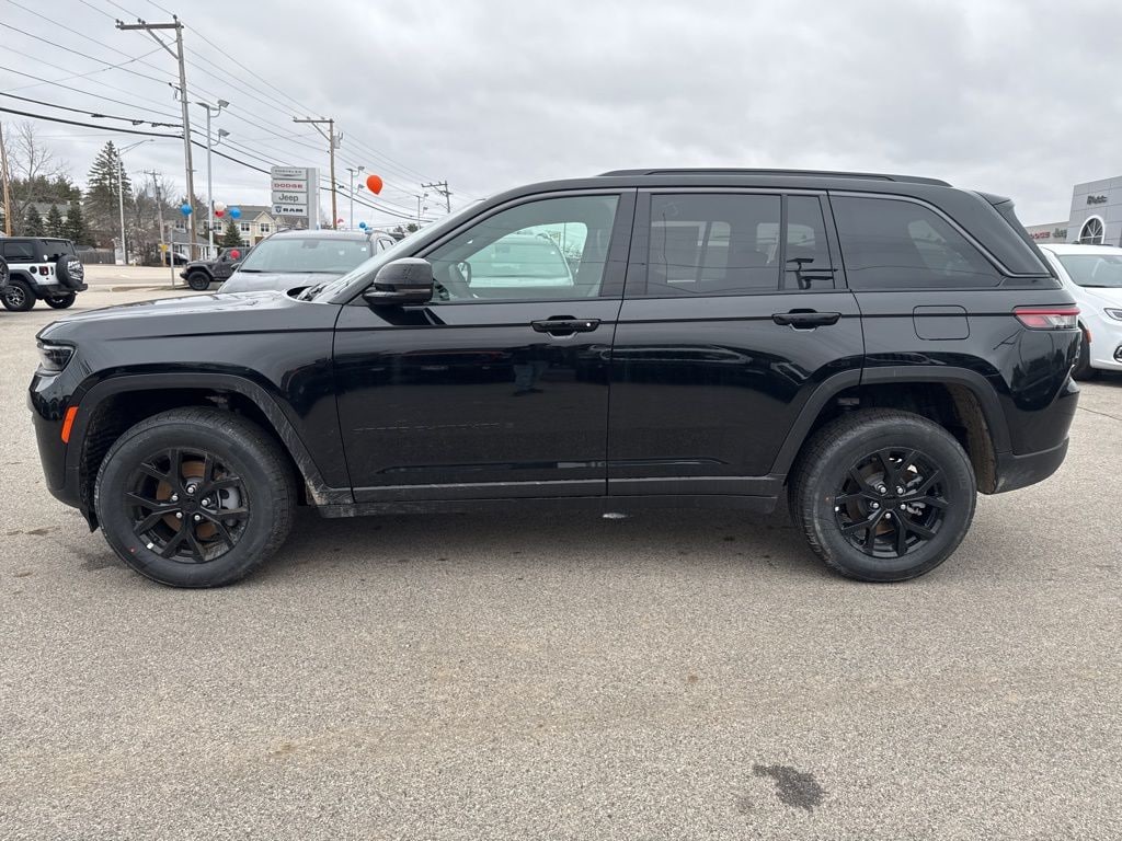 New 2026 Jeep Grand Cherokee LAREDO ALTITUDE 4X4 Sport Utility
