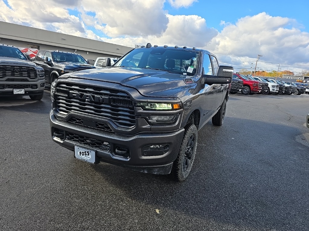 New 2026 Ram 2500 BIG HORN CREW CAB 4X4 6'4 BOX Pickup