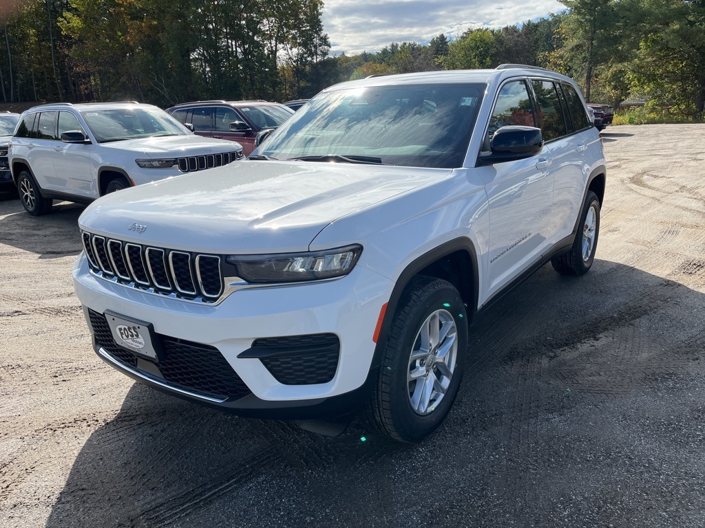 New 2025 Jeep Grand Cherokee LAREDO X 4X4 Sport Utility