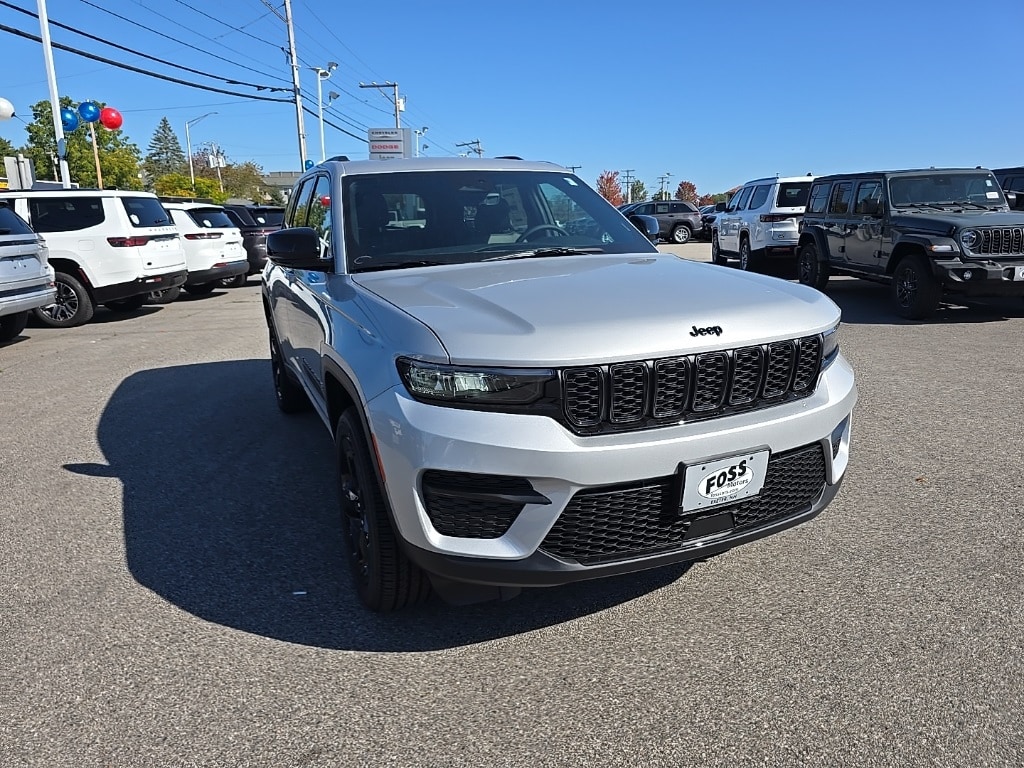 New 2025 Jeep Grand Cherokee ALTITUDE X 4X4 Sport Utility