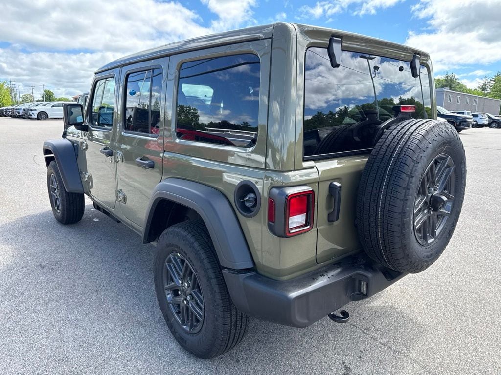 New 2026 Jeep Wrangler 4-DOOR SPORT S Sport Utility