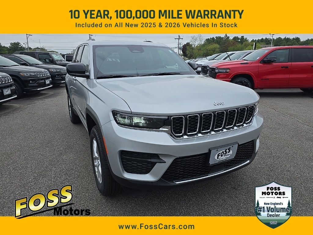 New 2025 Jeep Grand Cherokee LAREDO X 4X4 Sport Utility