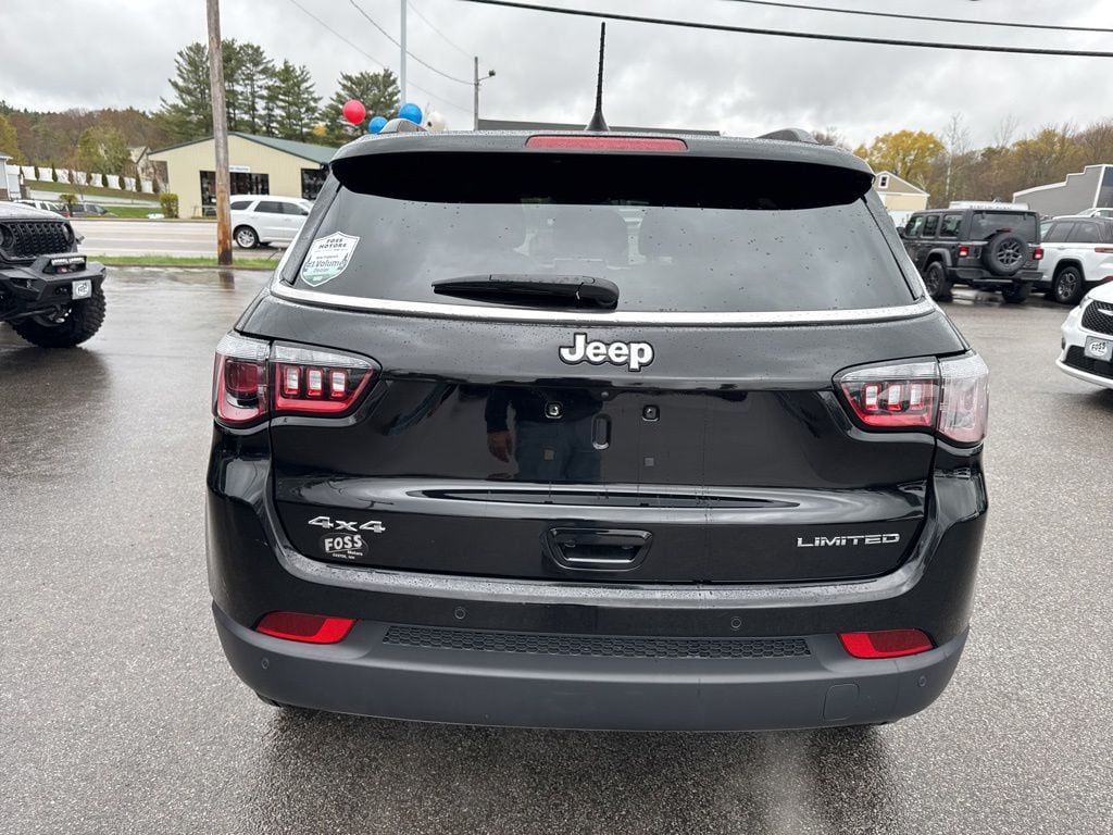 Used 2024 Jeep Compass Limited SUV