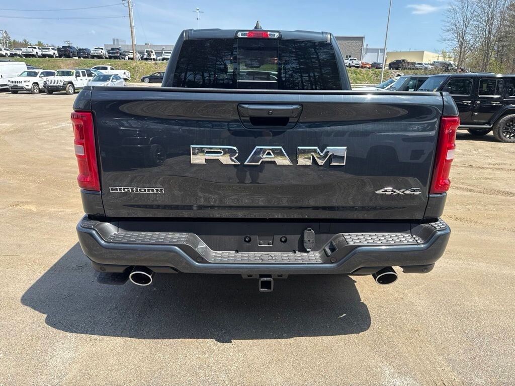 New 2026 Ram 1500 BIG HORN CREW CAB 4X4 5'7 BOX Pickup