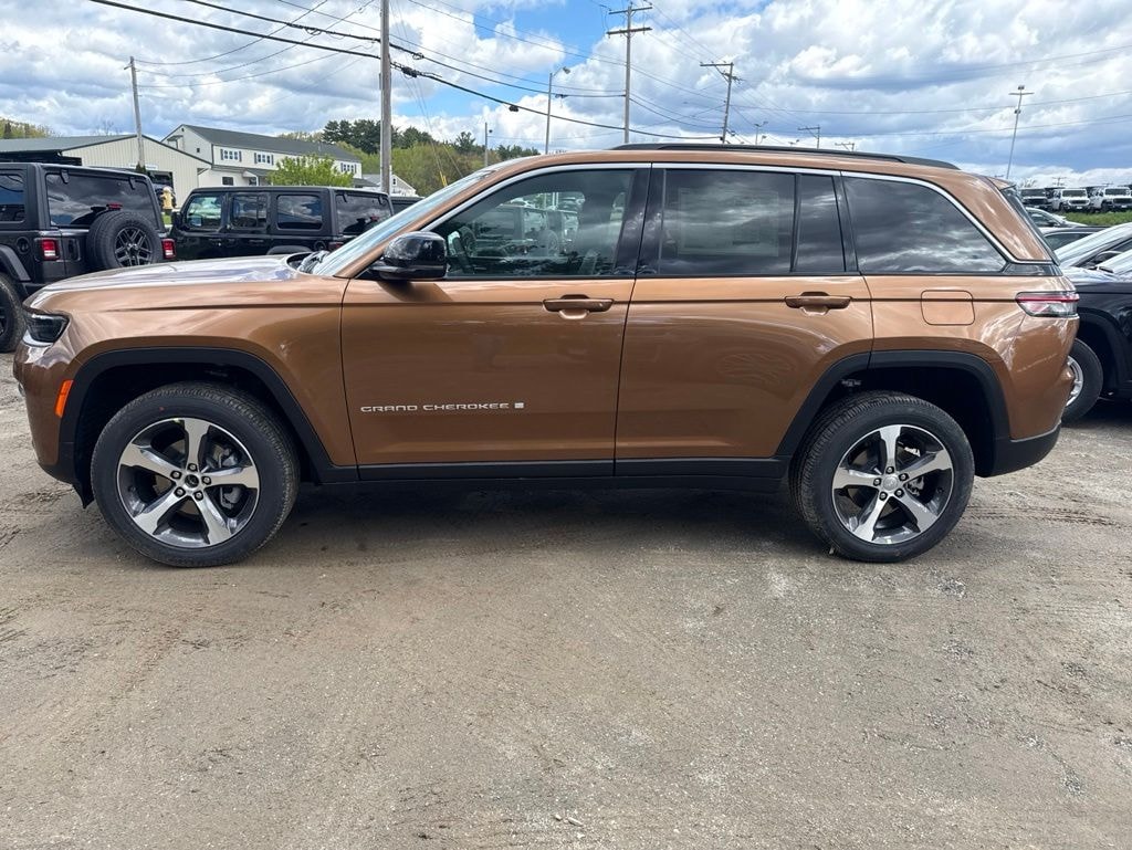 New 2026 Jeep Grand Cherokee LIMITED 4X4 Sport Utility