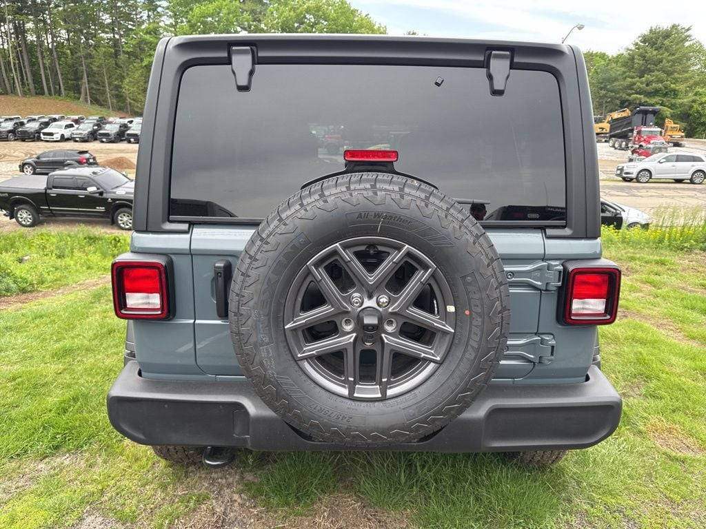 New 2026 Jeep Wrangler 4-DOOR SPORT S Sport Utility