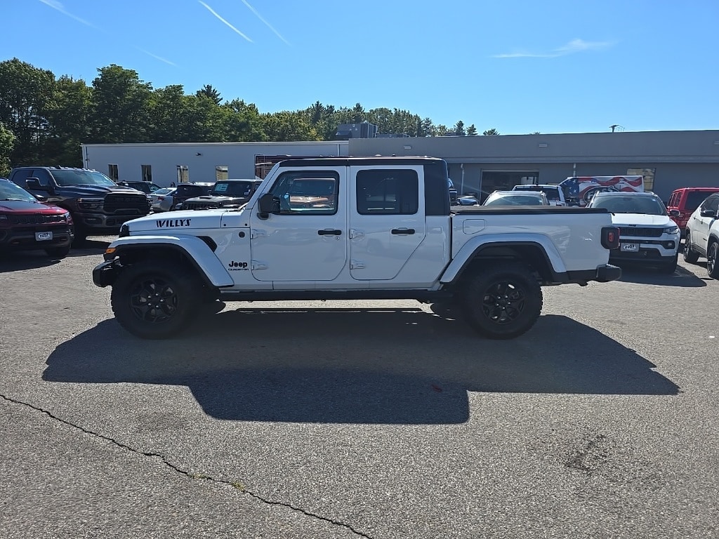 Used 2022 Jeep Gladiator Willys Truck