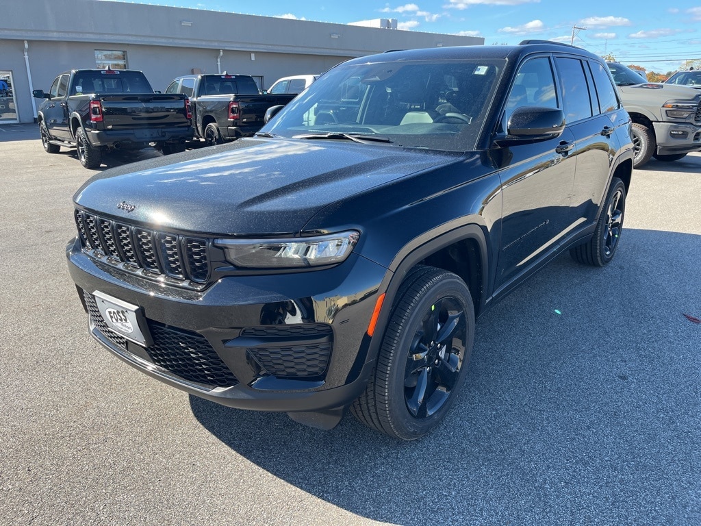 New 2025 Jeep Grand Cherokee ALTITUDE X 4X4 Sport Utility