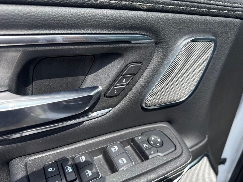 2026 RAM 1500 Laramie - Photo 20