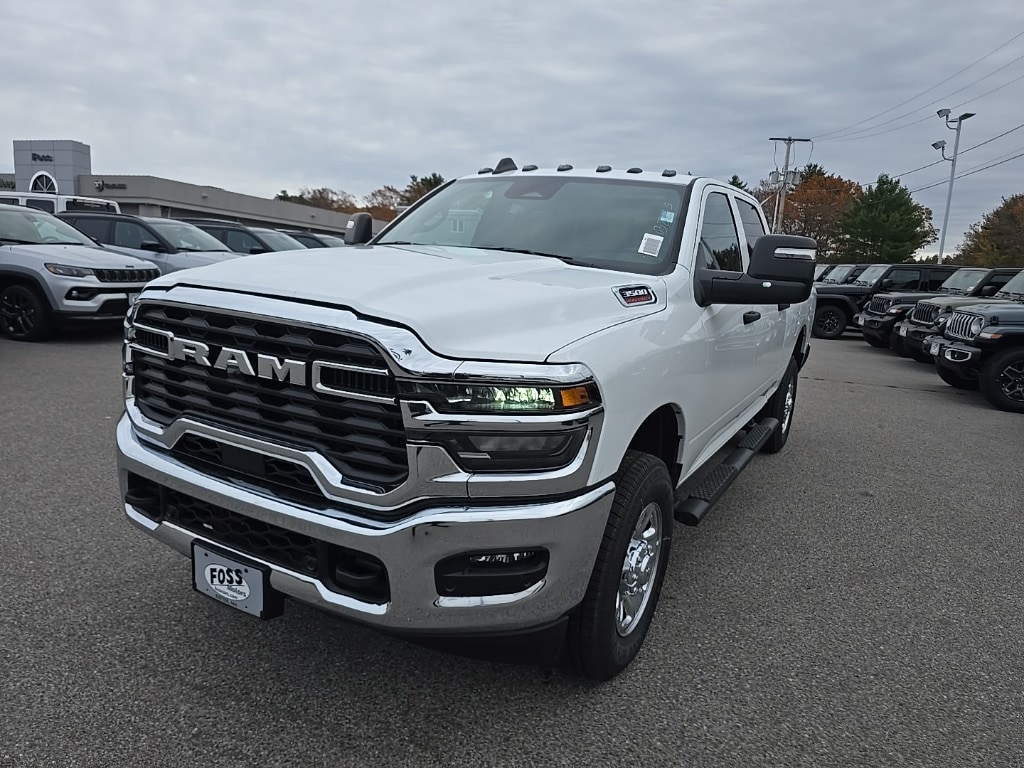 New 2026 Ram 3500 TRADESMAN CREW CAB 4X4 6'4 BOX Pickup