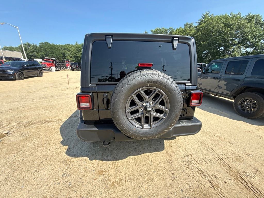 New 2026 Jeep Wrangler 4-DOOR SPORT S Sport Utility