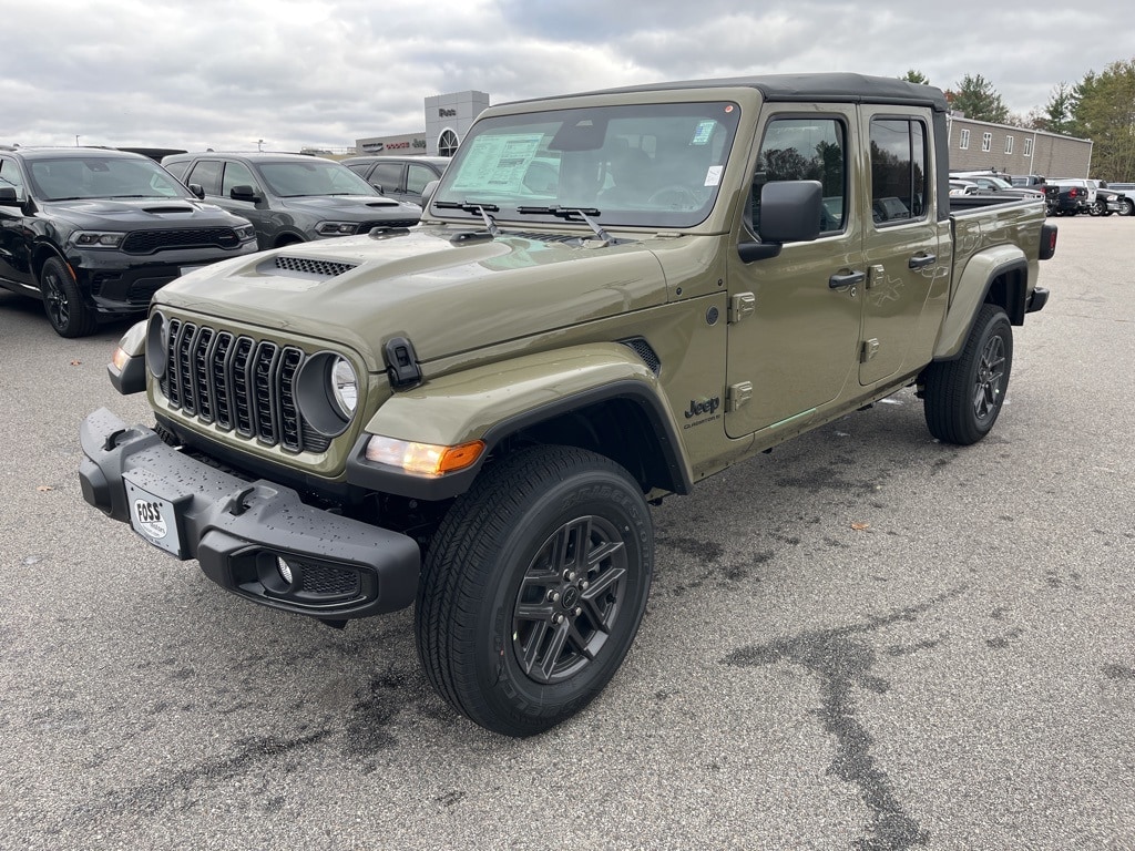 New 2026 Jeep Gladiator SPORT S 4X4 Pickup