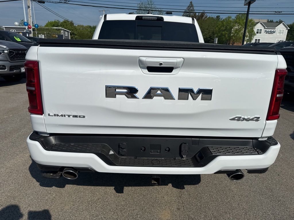 New 2026 Ram 1500 LIMITED CREW CAB 4X4 5'7 BOX Pickup