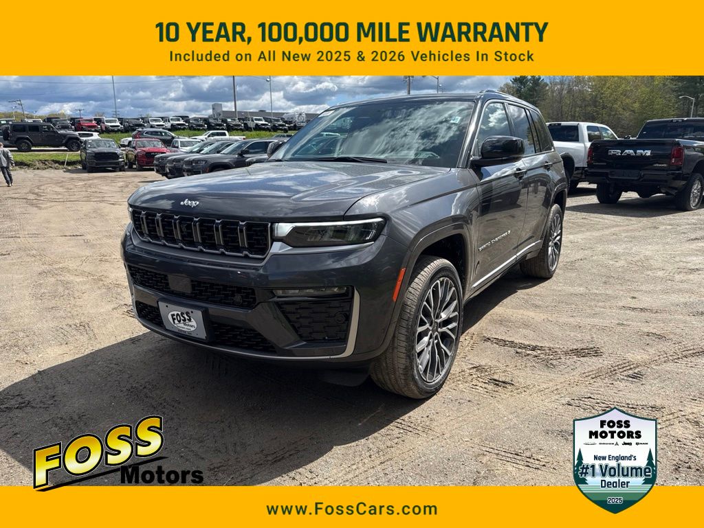 2026 Jeep Grand Cherokee Summit 4x4's photo