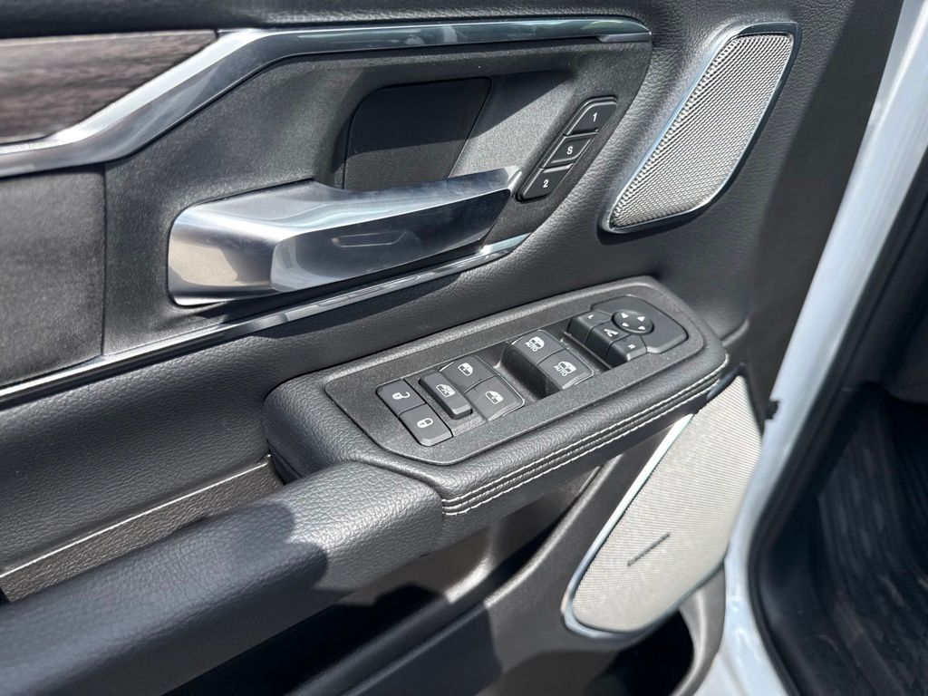 2026 RAM 1500 Laramie - Photo 19