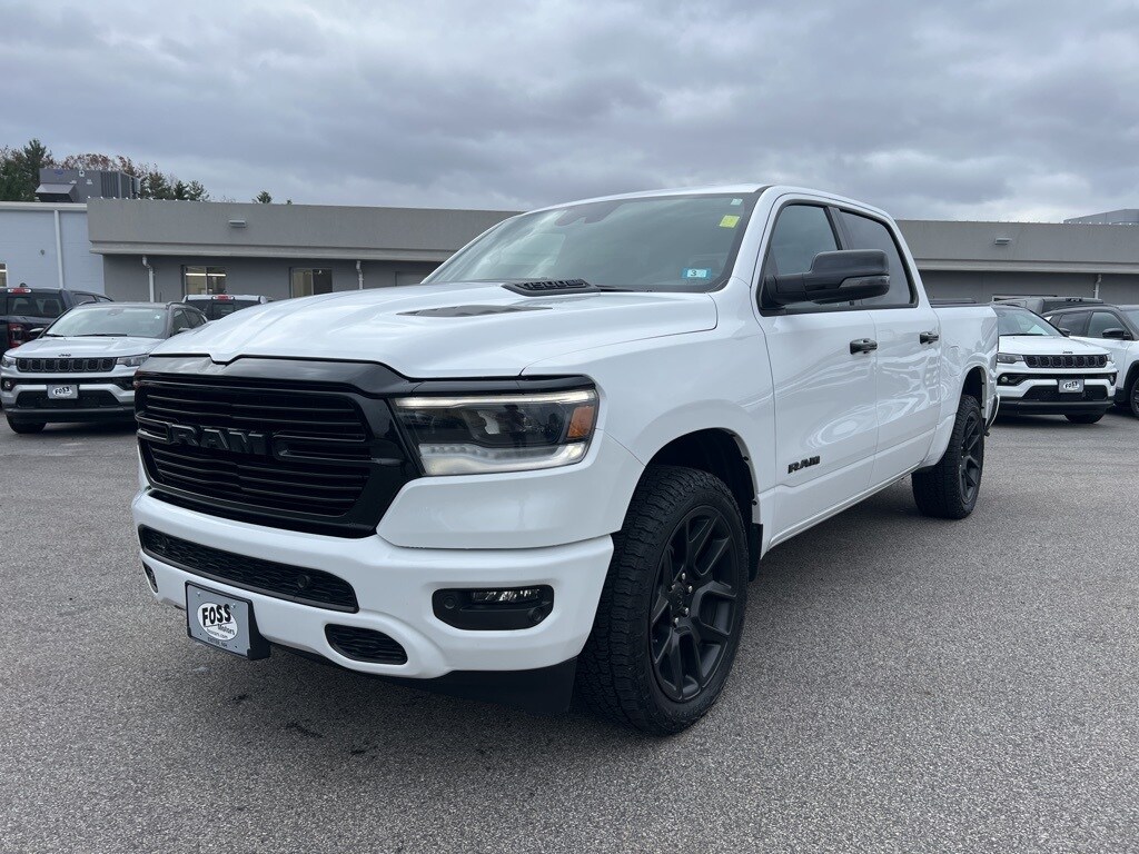 2024 Ram 1500 Laramie photo 3