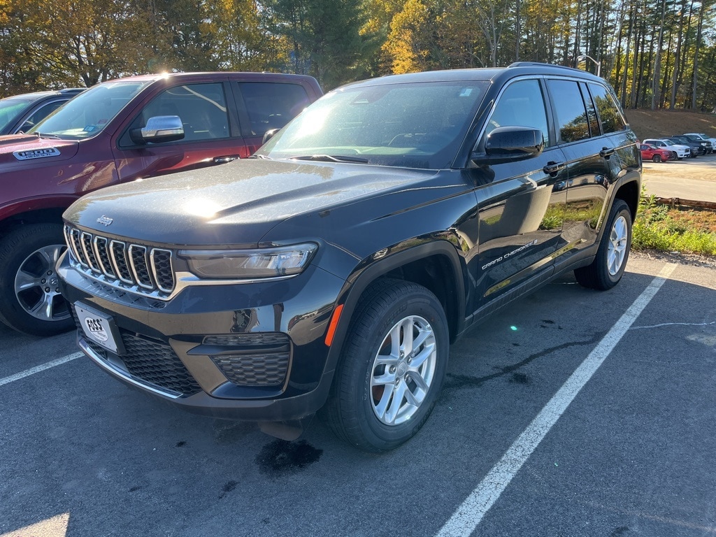 New 2025 Jeep Grand Cherokee LAREDO X 4X4 Sport Utility