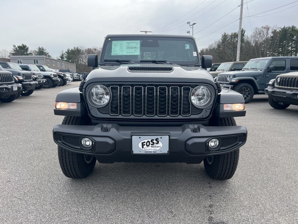 New 2026 Jeep Gladiator SPORT S 4X4 Pickup