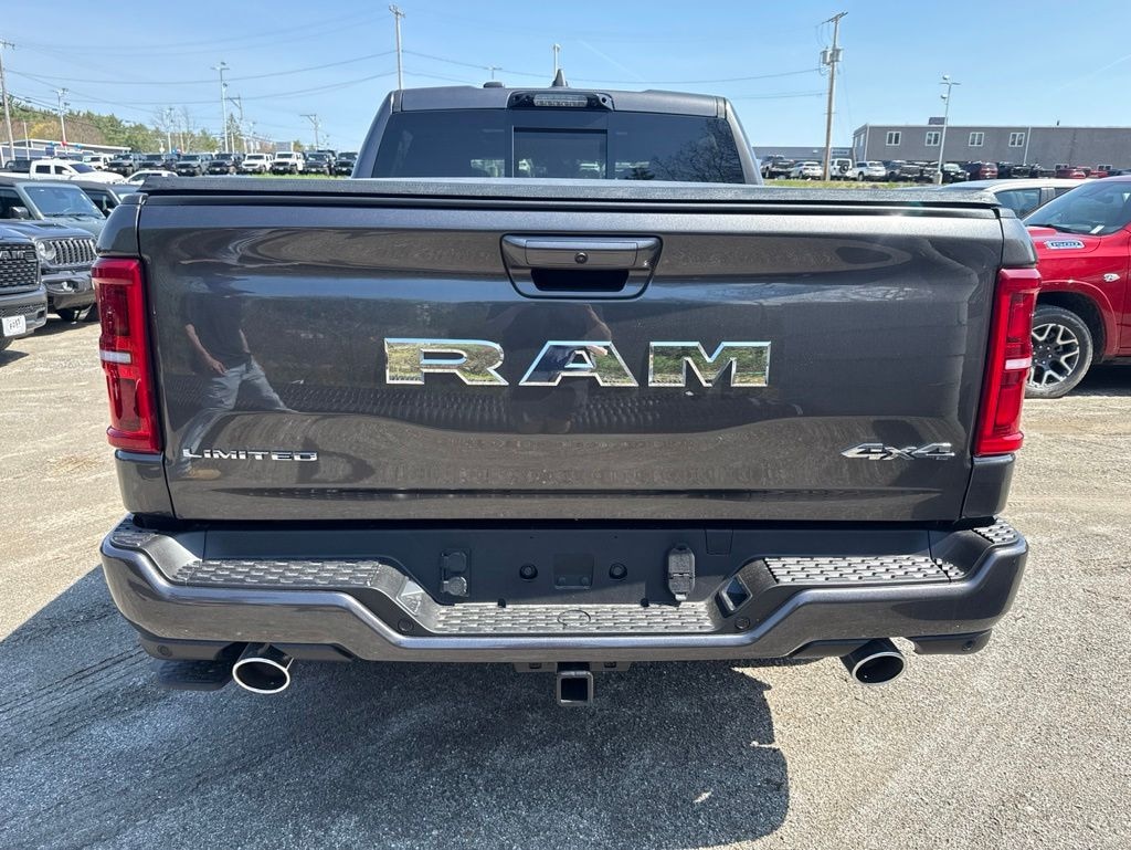 New 2026 Ram 1500 LIMITED CREW CAB 4X4 5'7 BOX Pickup