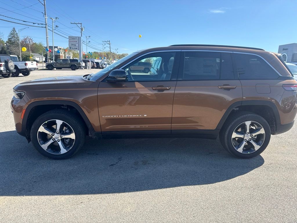 New 2026 Jeep Grand Cherokee LIMITED 4X4 Sport Utility