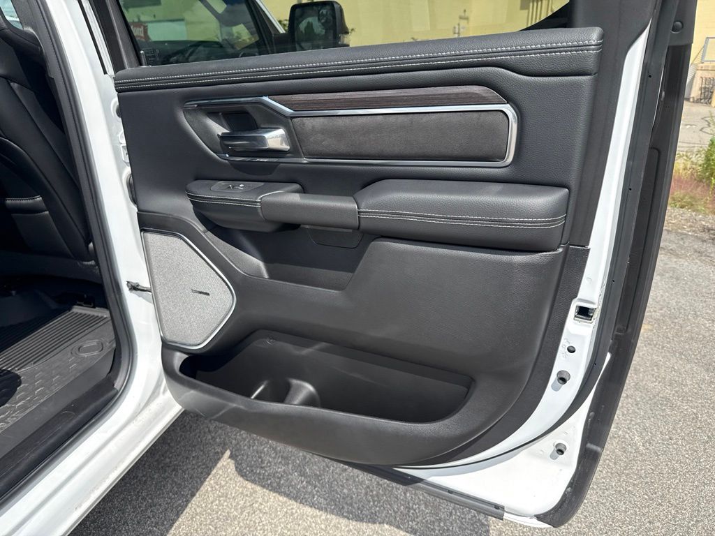 2026 RAM 1500 Laramie - Photo 27