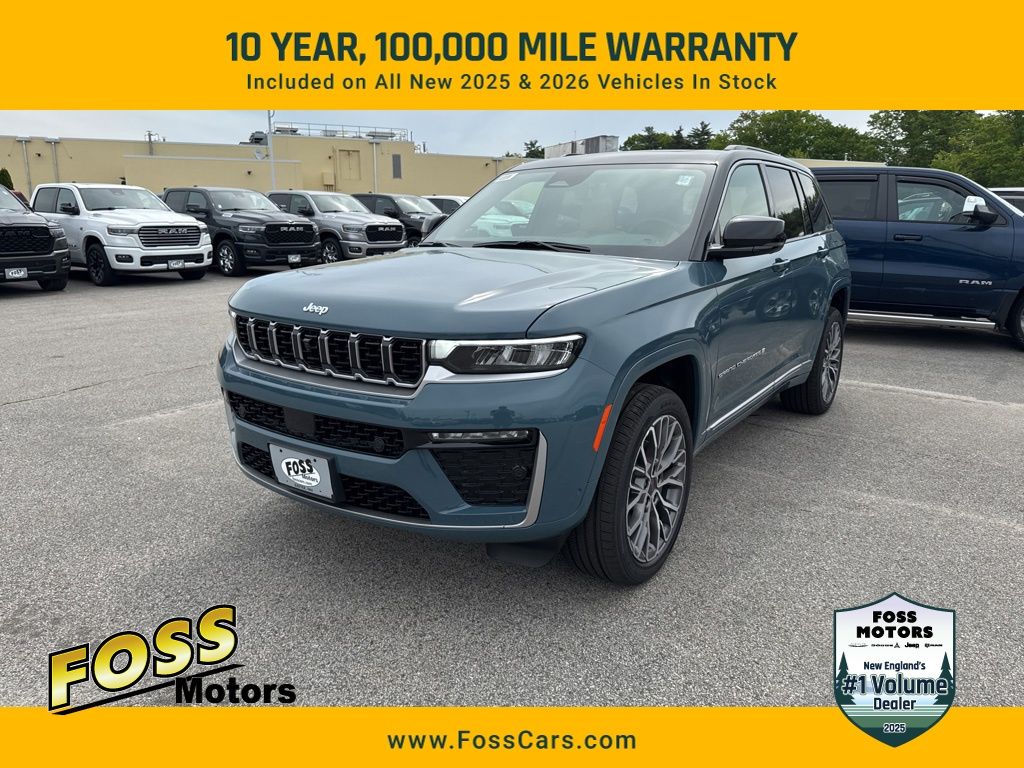 2026 Jeep Grand Cherokee Summit 4x4's photo