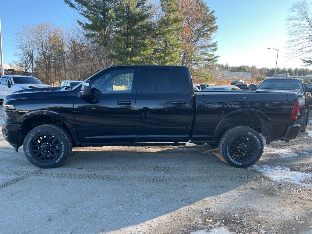 New 2026 Ram 2500 LIMITED CREW CAB 4X4 6'4 BOX Pickup