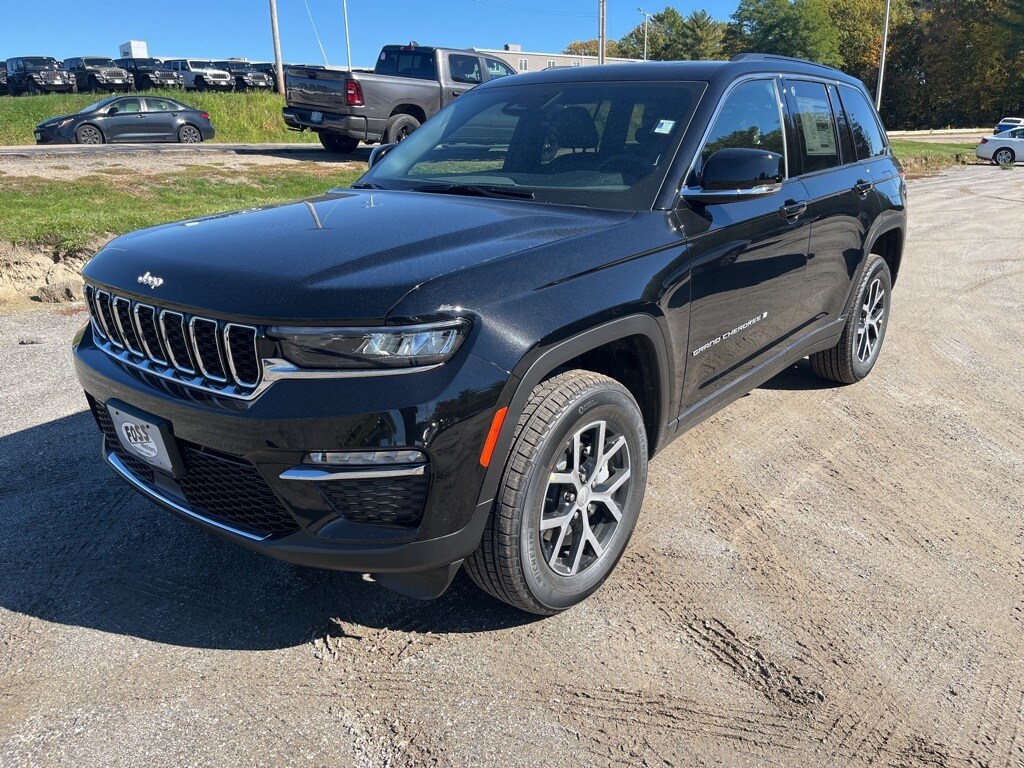 2025 Jeep Grand Cherokee Limited photo 2