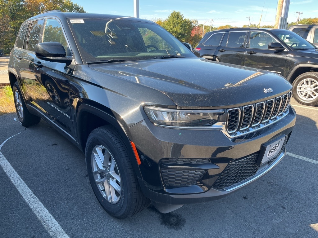 2025 Jeep Grand Cherokee Laredo's photo