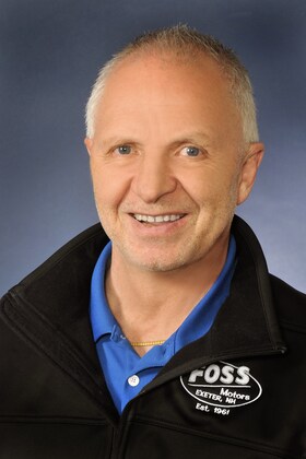 Staff member Jeffrey Long from d173cd0ddc74