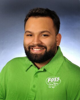 Staff member Clifford Kelley from d4d0c9ecc4ad