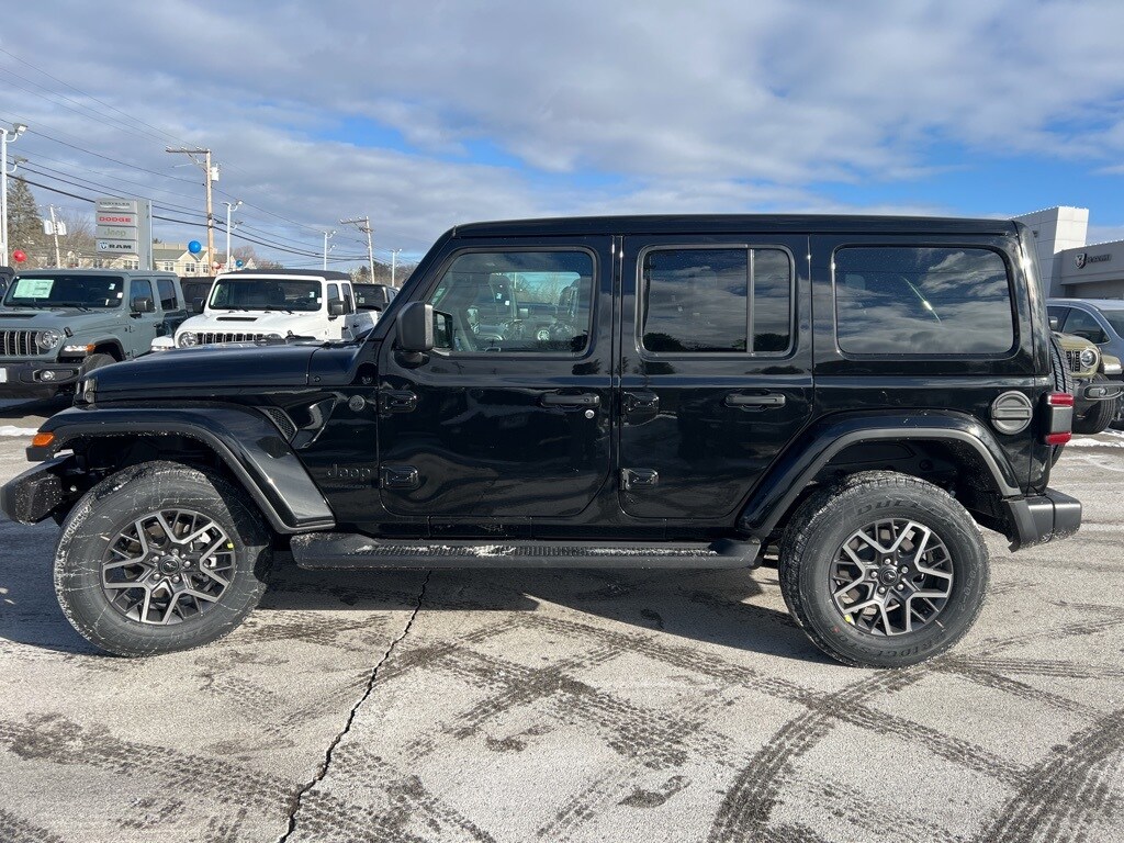 New 2026 Jeep Wrangler 4-DOOR SAHARA Sport Utility