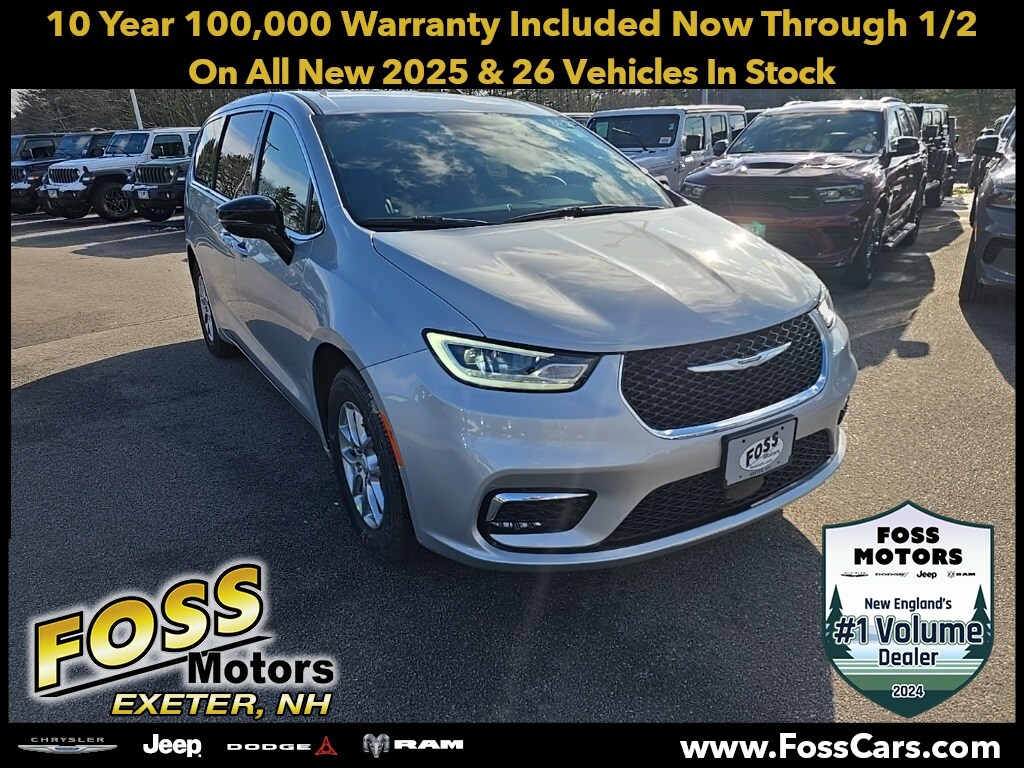 New 2026 Chrysler Pacifica SELECT Passenger Van